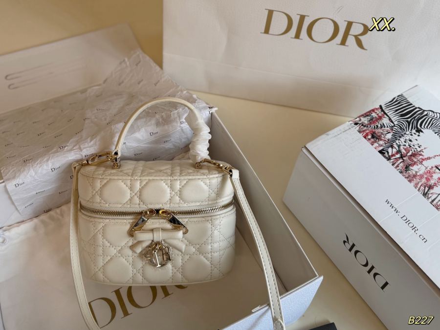 1:1 Replica Dior bag Folding box (airplane box) — AAA Quality Replica — photo 5