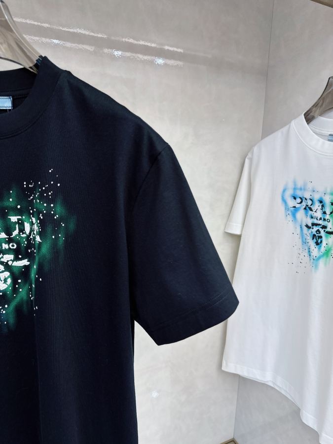 1:1 Replica Prada men Prada 2026ss T logo — Premium Replica — photo 7