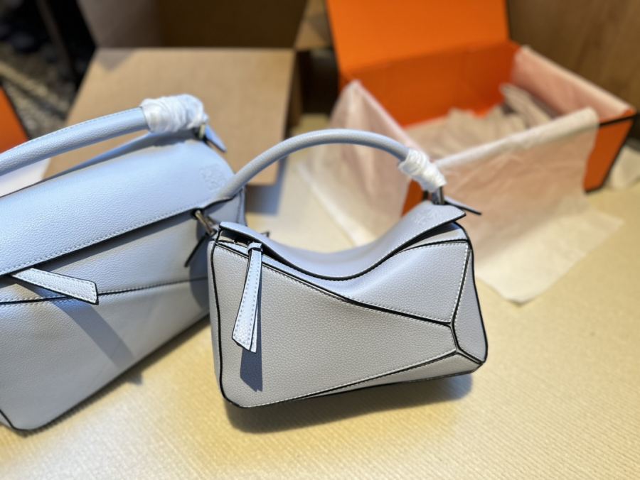 1:1 Replica LOEWE bag Gift box packaging — AAA Quality Replica — photo 9