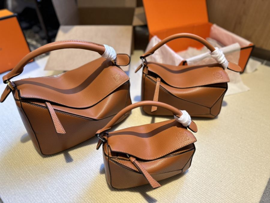 1:1 Replica LOEWE bag Gift box packaging — AAA Quality Replica — photo 5