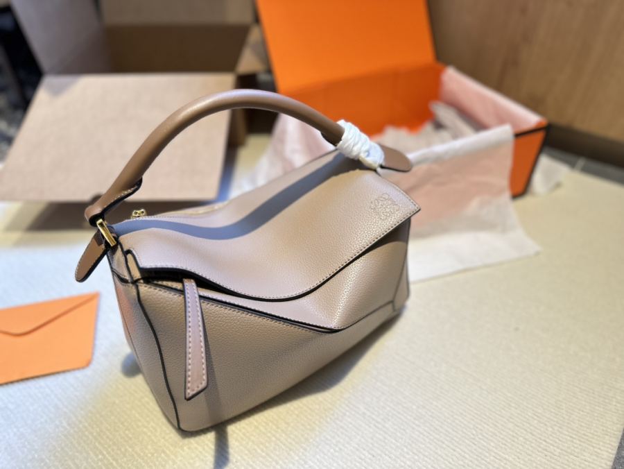 1:1 Replica LOEWE bag Gift box packaging — AAA Quality Replica — photo 4
