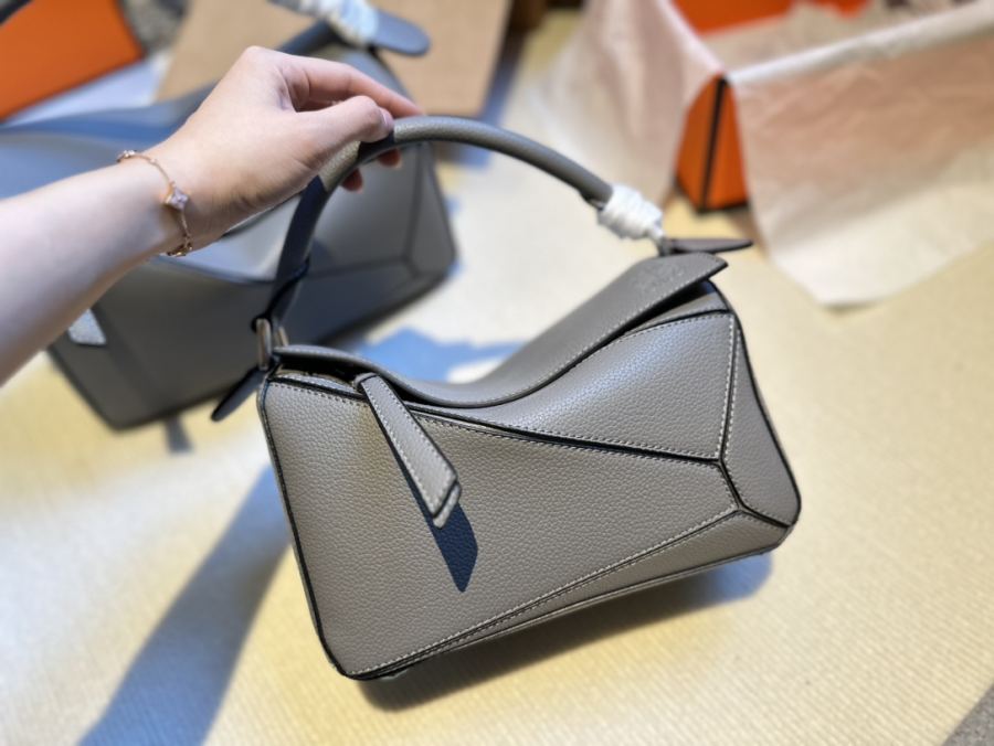 1:1 Replica LOEWE bag Gift box packaging — Premium Replica — photo 5