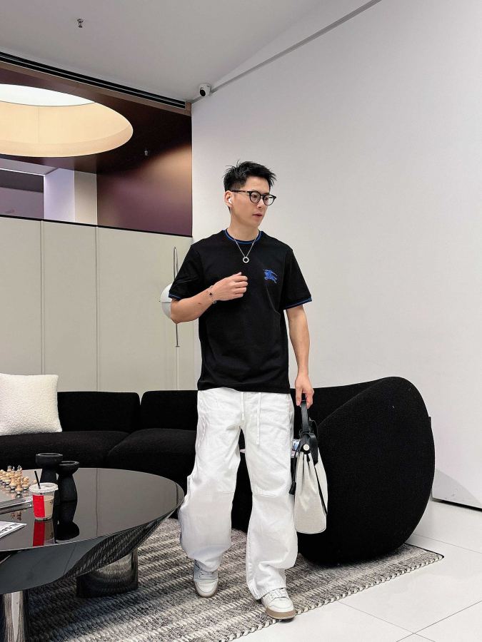 1:1 Replica Burberry men [Burberry Spring/Summer 2026 High-end customized T-shirts] — 1:1 Replica — photo 11