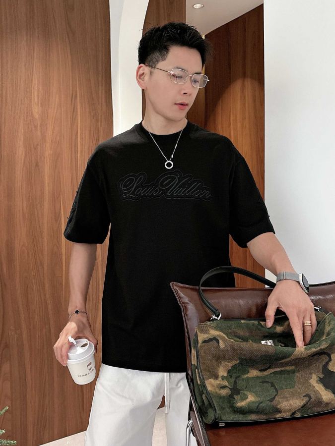 1:1 Replica LV men LV 2026 T — Premium Replica — photo 3