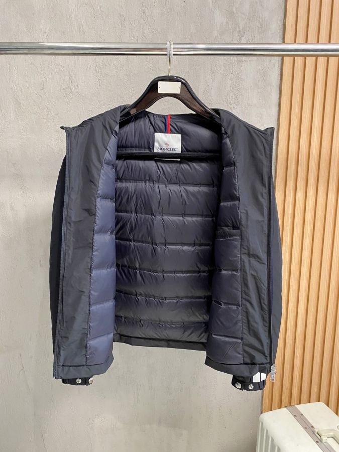 1:1 Replica Moncler down jacket D -49 Moncler # 25 — AAA Quality Replica — photo 5