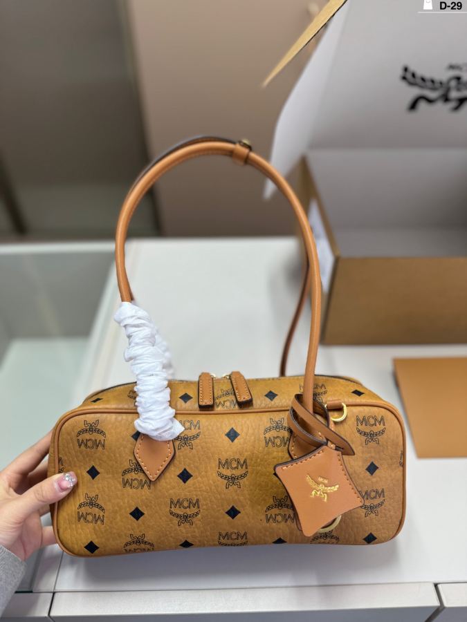 1:1 Replica MCM bag — photo 8