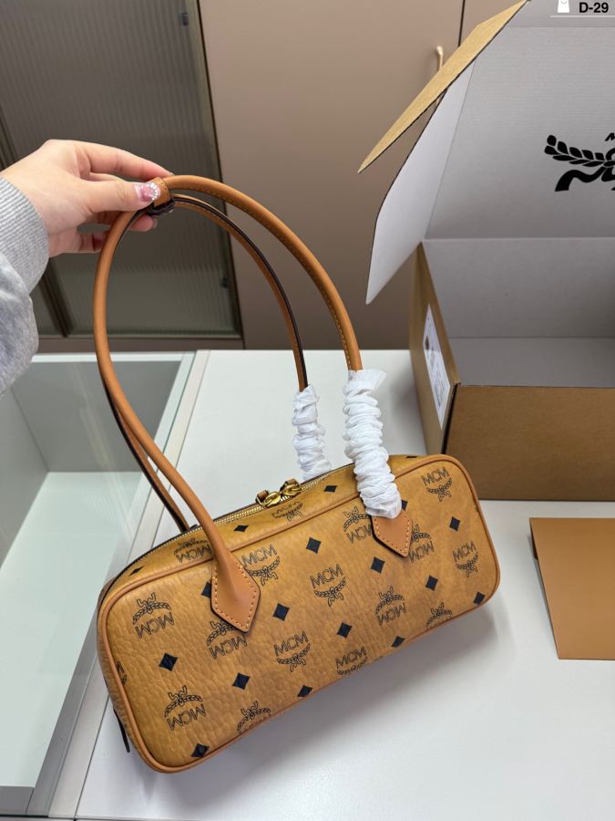 1:1 Replica MCM bag — photo 4