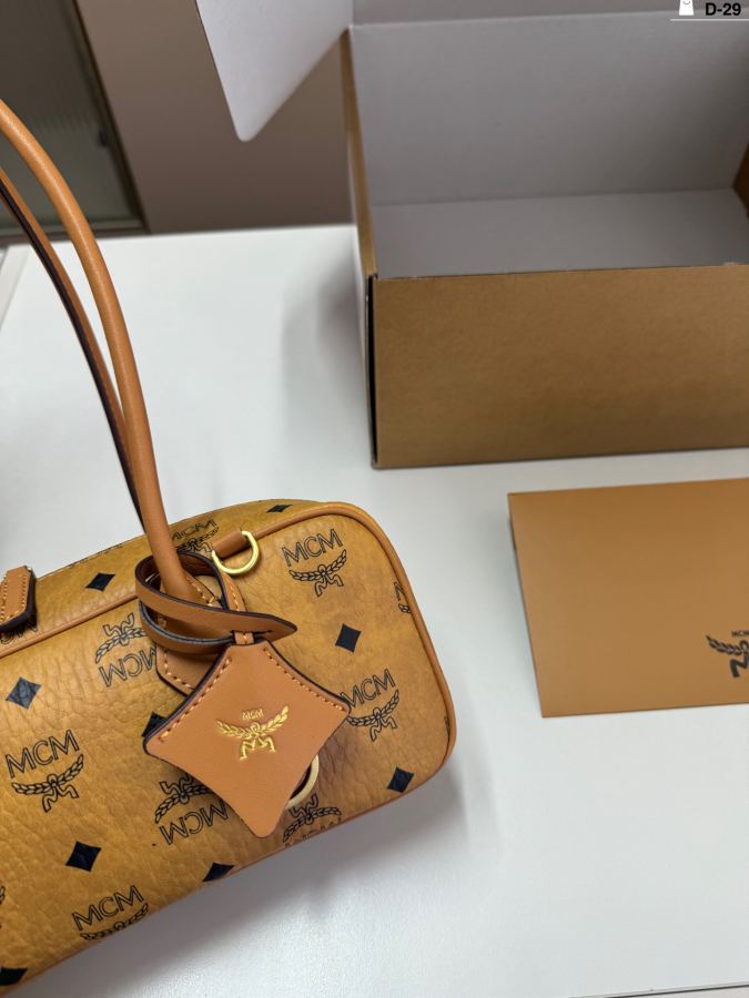 1:1 Replica MCM bag — photo 6