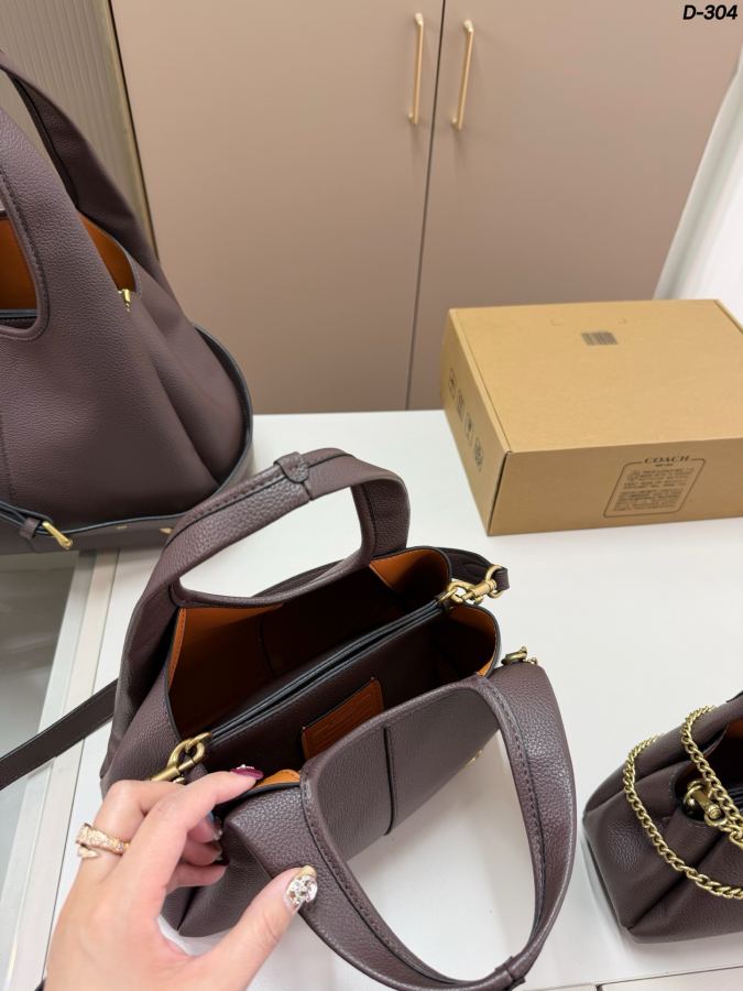 1:1 Replica COACH bag Medium — 1:1 Replica — photo 9