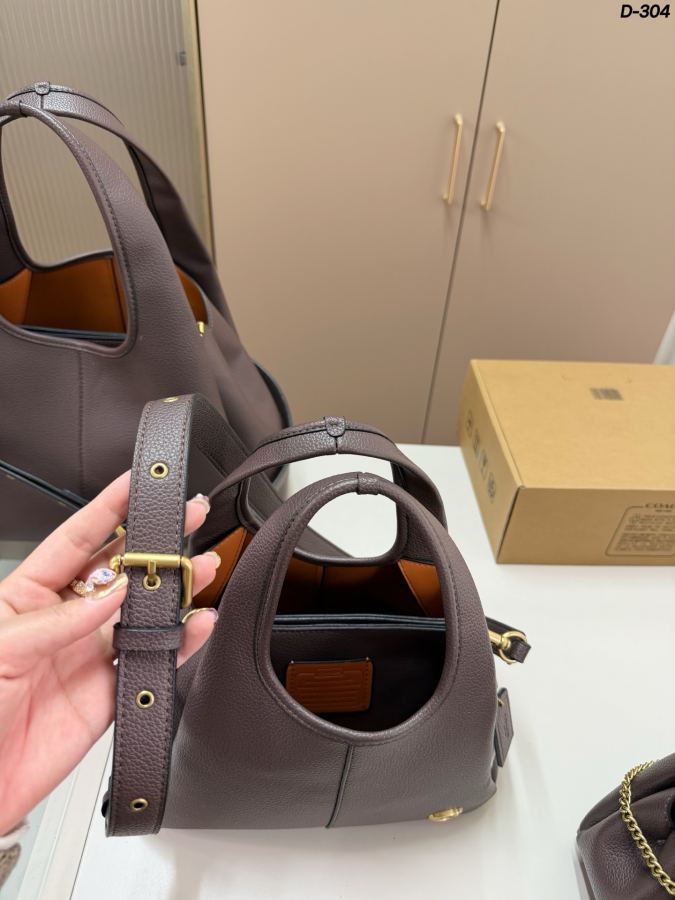1:1 Replica COACH bag Medium — 1:1 Replica — photo 6