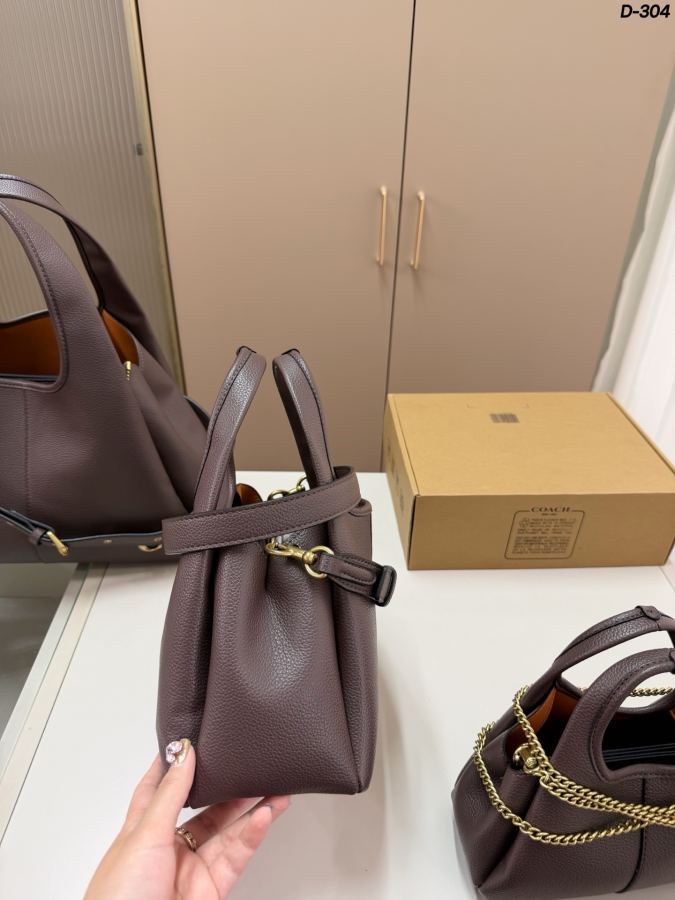 1:1 Replica COACH bag Medium — 1:1 Replica — photo 5