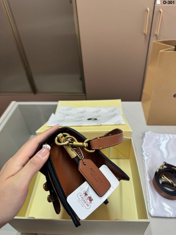 1:1 Replica COACH bag — AAA Quality Replica — photo 6