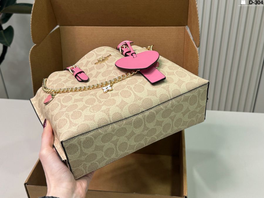 1:1 Replica COACH bag — 1:1 Replica — photo 6