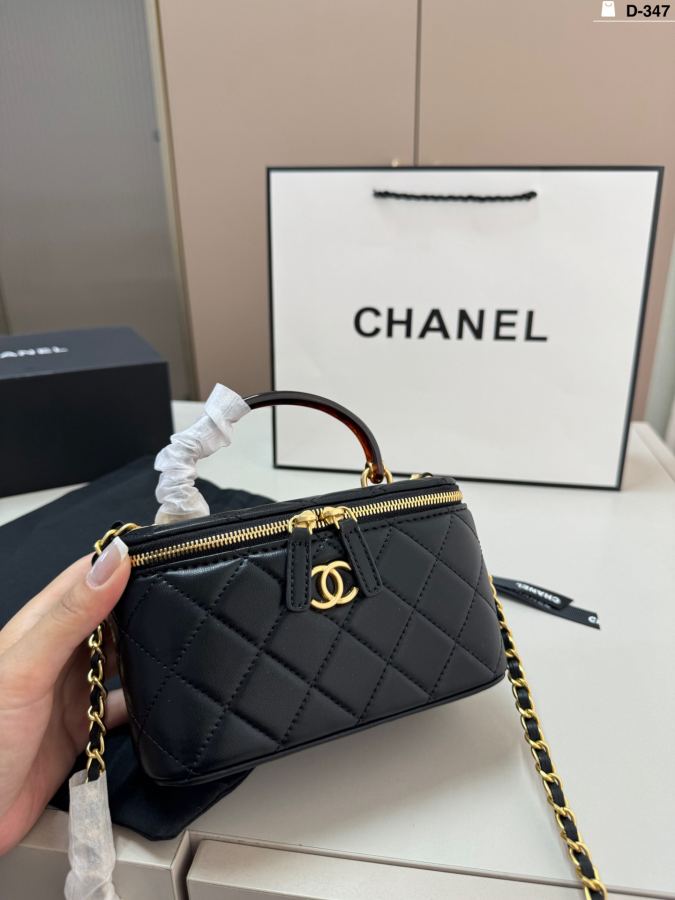 1:1 Replica Chanel Women — 1:1 Replica