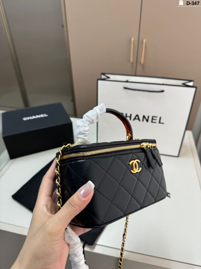 1:1 Replica Chanel Women — 1:1 Replica — photo 4
