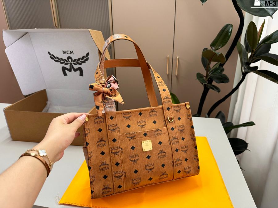 1:1 Replica MCM bag — photo 8