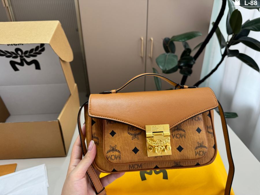 1:1 Replica MCM bag — photo 6