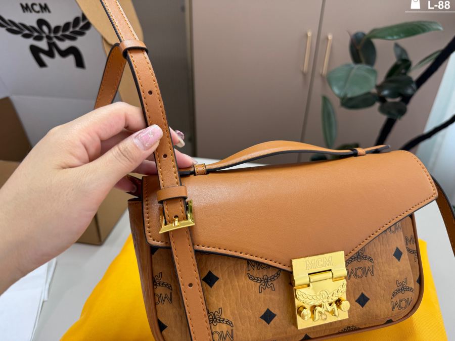 1:1 Replica MCM bag — photo 7
