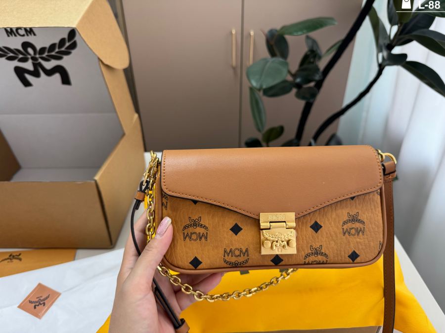 1:1 Replica MCM bag — photo 5
