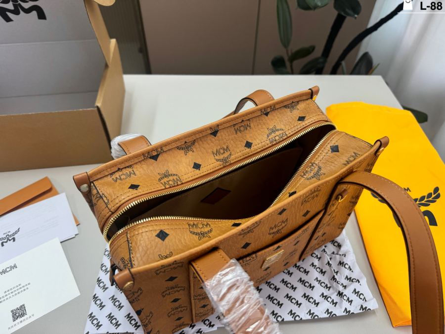1:1 Replica MCM bag — photo 8