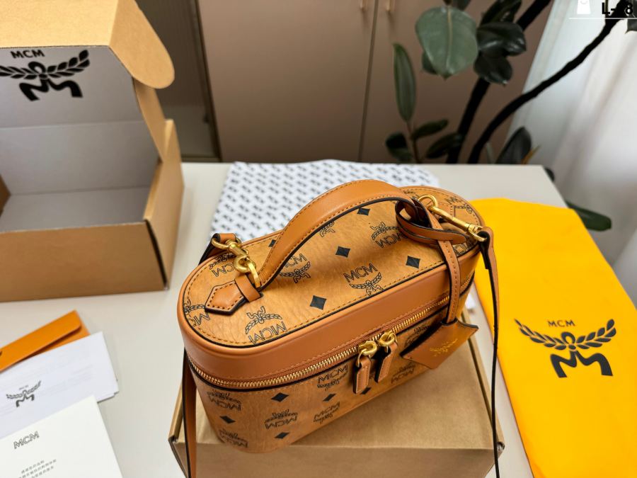 1:1 Replica MCM bag — photo 5