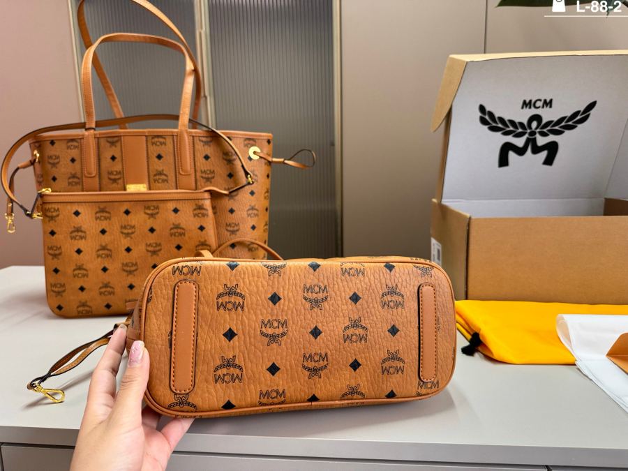 1:1 Replica MCM bag small — AAA Quality Replica — photo 3