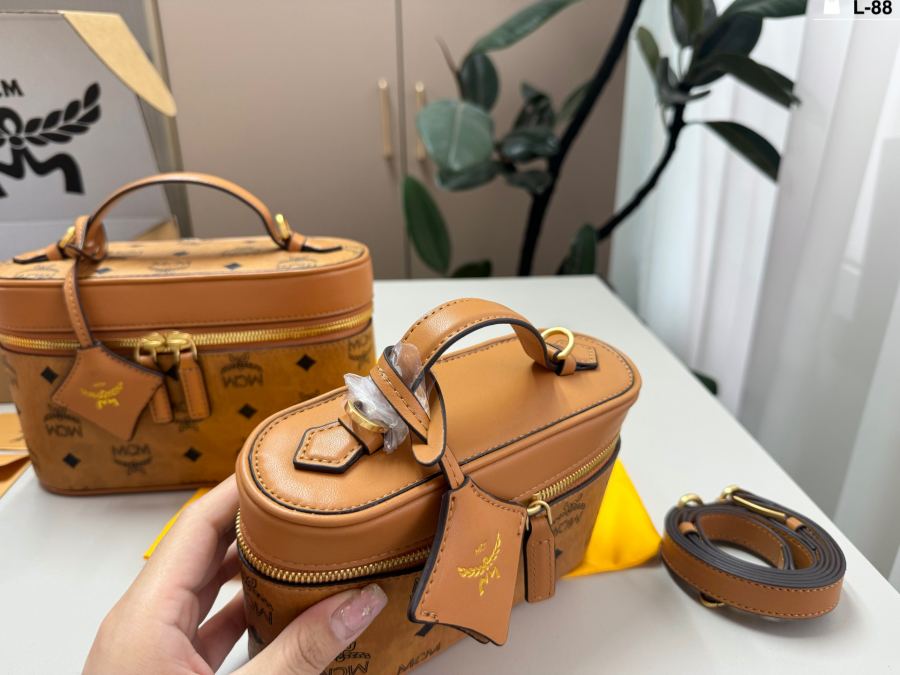 1:1 Replica MCM bag Small 19cm — 1:1 Replica — photo 5