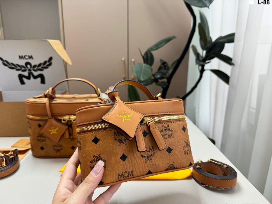 1:1 Replica MCM bag Small 19cm — 1:1 Replica — photo 7