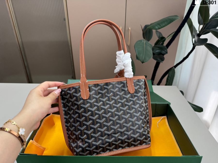 1:1 Replica Goyard bag — Premium Replica — photo 4