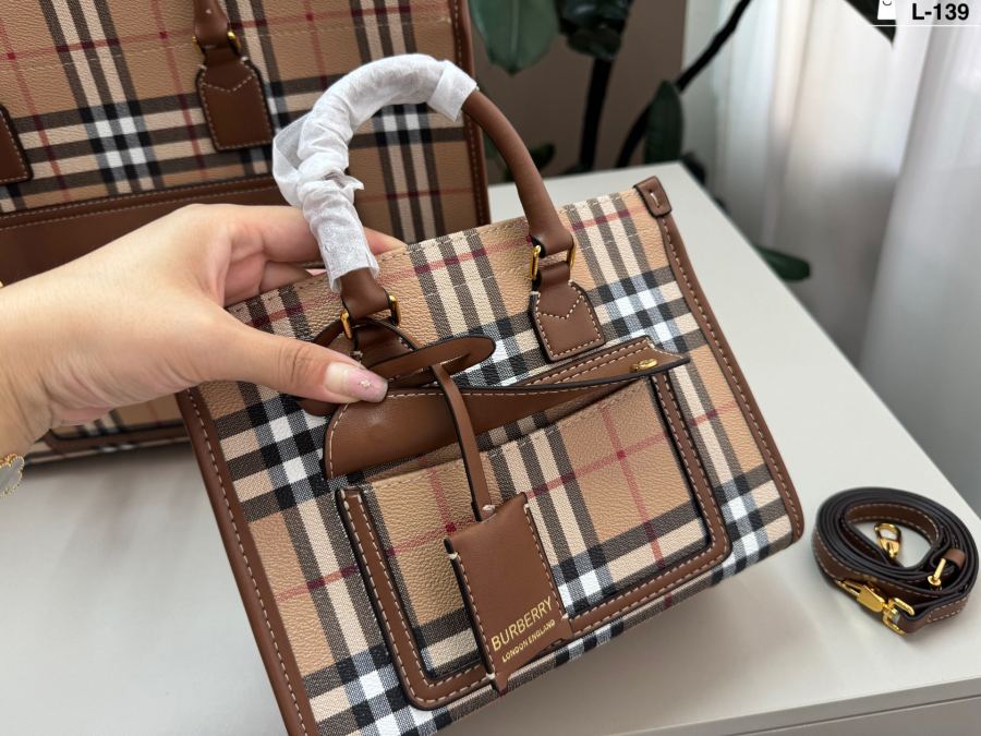1:1 Replica Burberry bag small — 1:1 Replica — photo 7