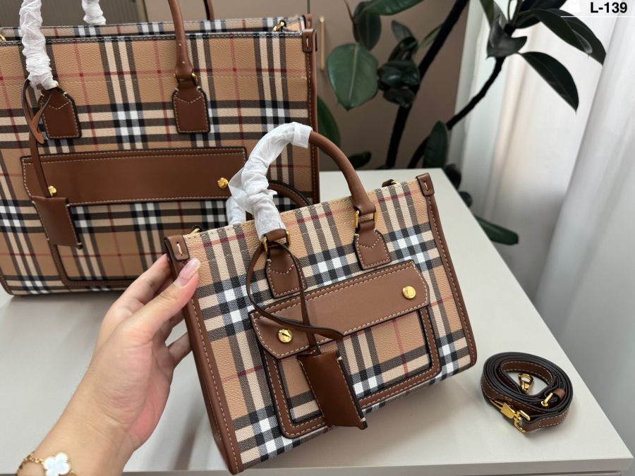 1:1 Replica Burberry bag small — 1:1 Replica — photo 5