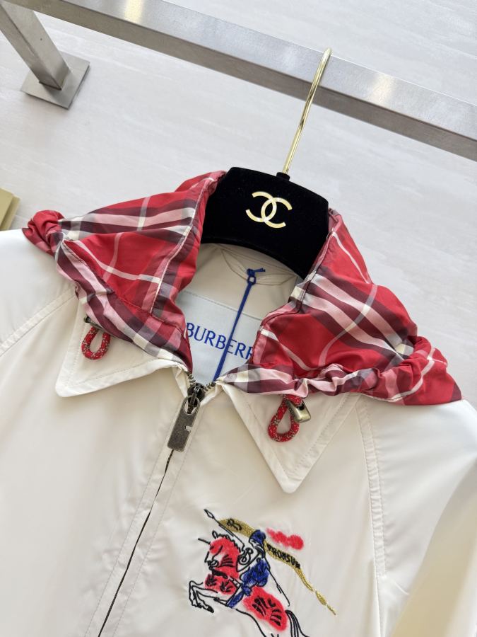 1:1 Replica Burberry Women 𝐁𝐮𝐫𝐛𝐞𝐫𝐫𝐲 𝐄𝐪𝐮𝐞𝐬𝐭𝐫𝐢𝐚𝐧 𝐉𝐚? — AAA Quality Replica — photo 2