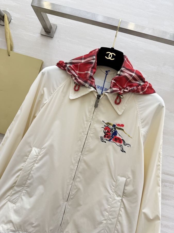 1:1 Replica Burberry Women 𝐁𝐮𝐫𝐛𝐞𝐫𝐫𝐲 𝐄𝐪𝐮𝐞𝐬𝐭𝐫𝐢𝐚𝐧 𝐉𝐚? — AAA Quality Replica — photo 3