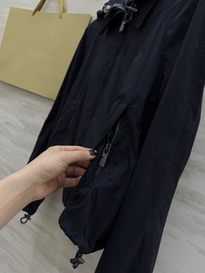 1:1 Replica Burberry Women 𝐁𝐮𝐫𝐛𝐞𝐫𝐫𝐲 𝐄𝐪𝐮𝐞𝐬𝐭𝐫𝐢𝐚𝐧 𝐉𝐚? — Premium Replica — photo 5