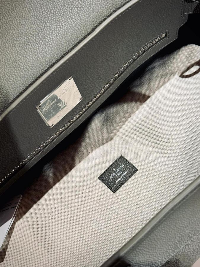 1:1 Replica Briefcase Tote Men's — AAA Quality Replica — photo 5