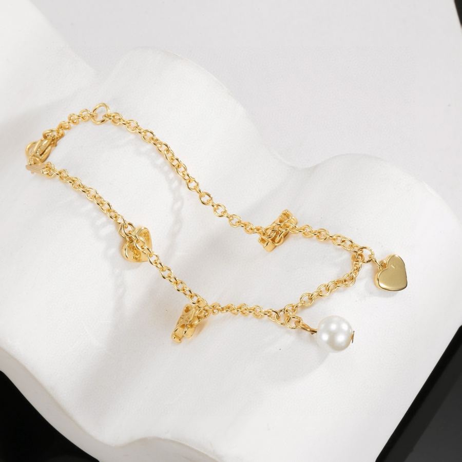 1:1 Replica Celine Jewelry Celine Chic — Premium Replica — photo 5