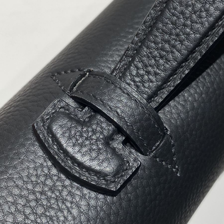 1:1 Replica Briefcase Sac a depeches light 1-37 — AAA Quality Replica — photo 4