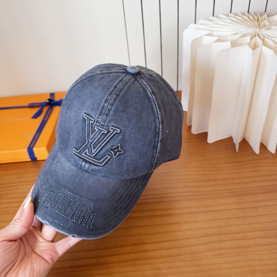 1:1 Replica Louis Vuitton hat Louis Vuitton LV — 1:1 Replica — photo 6