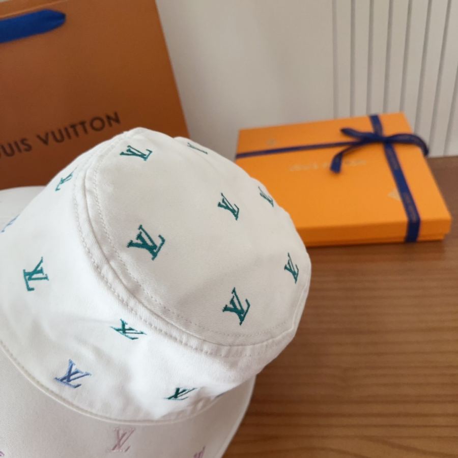 1:1 Replica Louis Vuitton hat LV Louis Vuitton — AAA Quality Replica — photo 4
