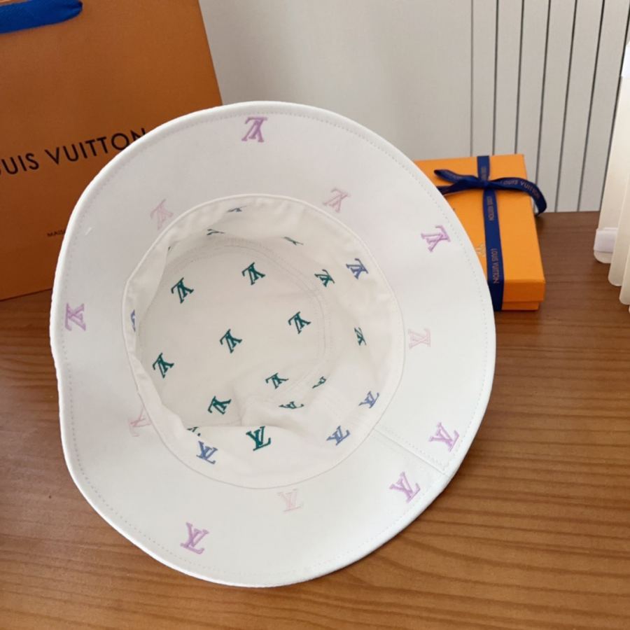 1:1 Replica Louis Vuitton hat LV Louis Vuitton — AAA Quality Replica — photo 9