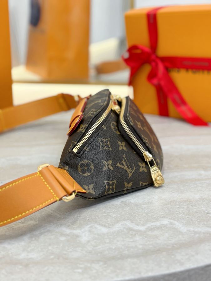 1:1 Replica purse — photo 3