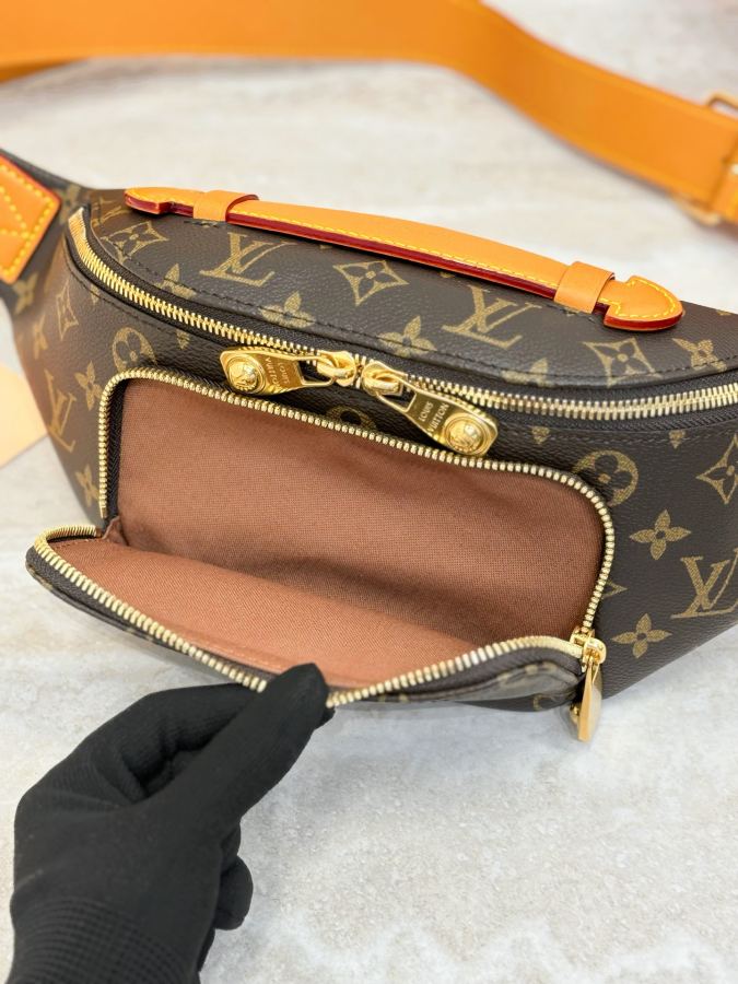1:1 Replica purse — photo 6