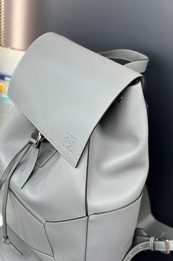 1:1 Replica LOEWE bag LOEWE Puzzle Backpack — Premium Replica — photo 5