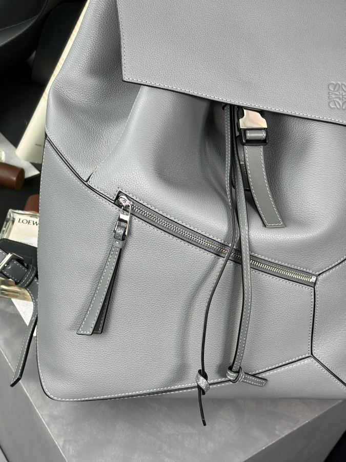 1:1 Replica LOEWE bag LOEWE Puzzle Backpack — Premium Replica — photo 3