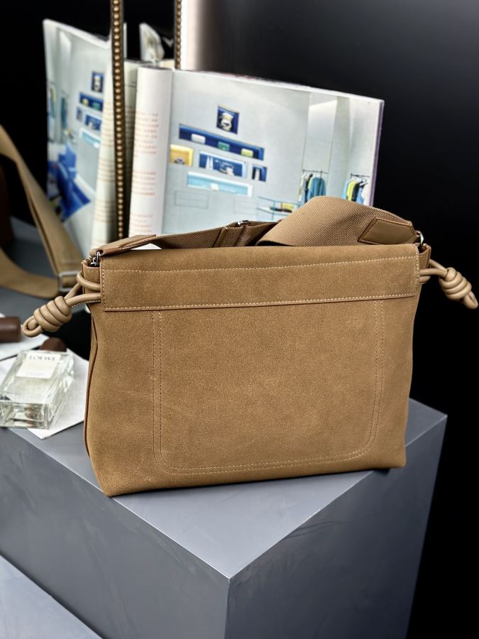 1:1 Replica LOEWE bag Crossbody Bag — AAA Quality Replica — photo 3