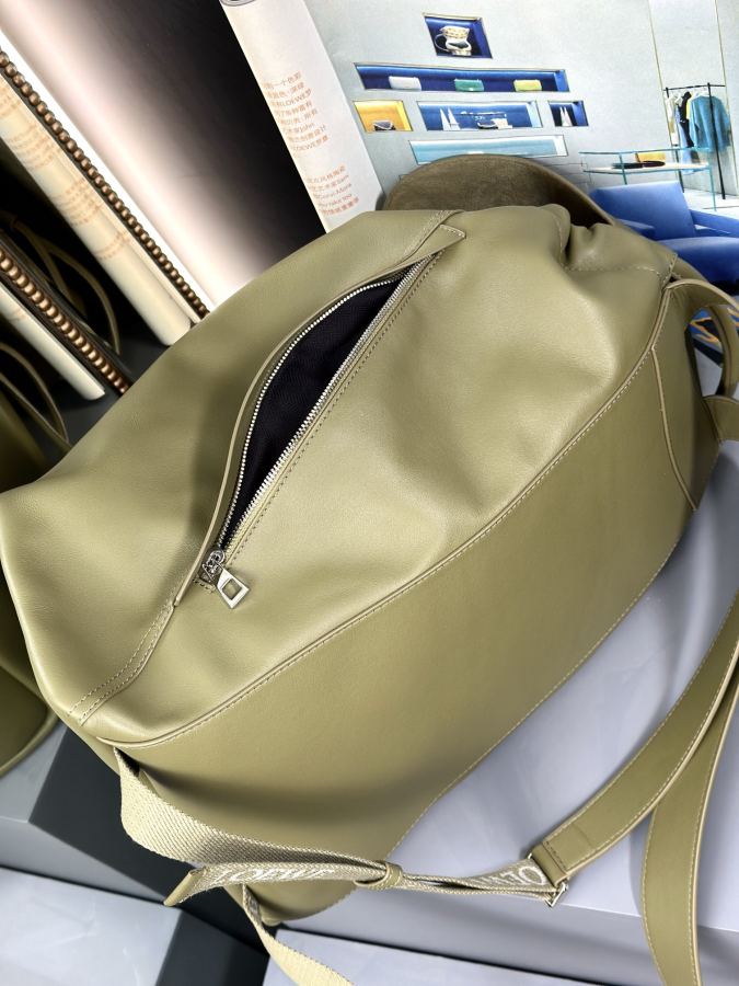 1:1 Replica LOEWE bag 𝘍𝘭𝘢𝘮𝘦𝘯𝘤𝘰 Backpack — 1:1 Replica For Sale — photo 6