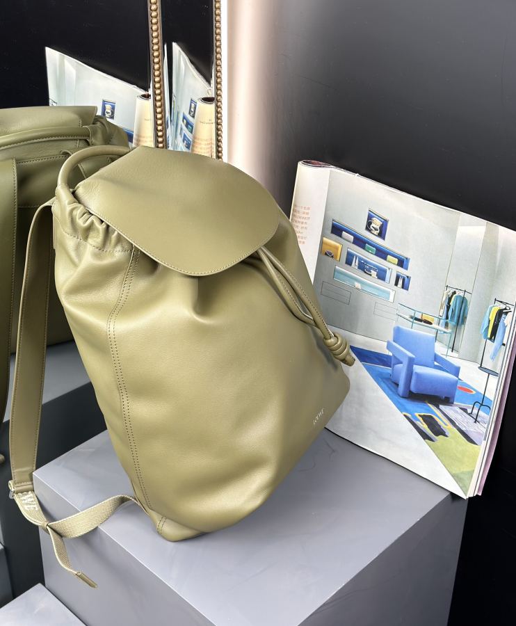 1:1 Replica LOEWE bag 𝘍𝘭𝘢𝘮𝘦𝘯𝘤𝘰 Backpack — 1:1 Replica For Sale — photo 3