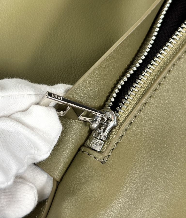 1:1 Replica LOEWE bag 𝘍𝘭𝘢𝘮𝘦𝘯𝘤𝘰 Backpack — 1:1 Replica For Sale — photo 7