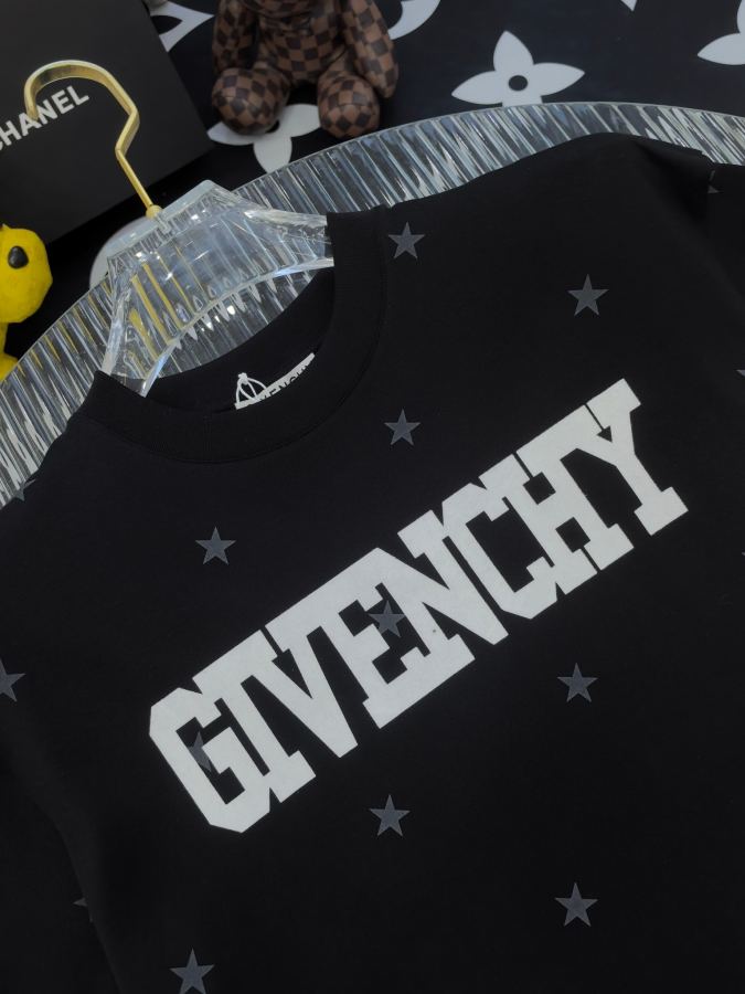 1:1 Replica GVC men T logo — 1:1 Replica — photo 9