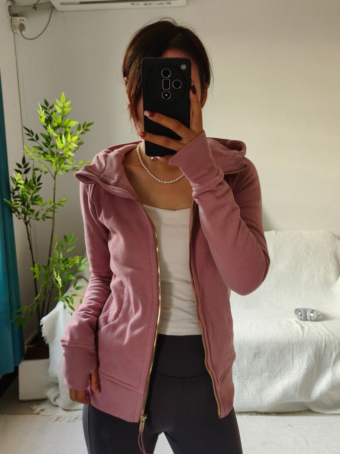 1:1 Replica Lulu Jacket rouge rose — AAA Quality Replica — photo 6